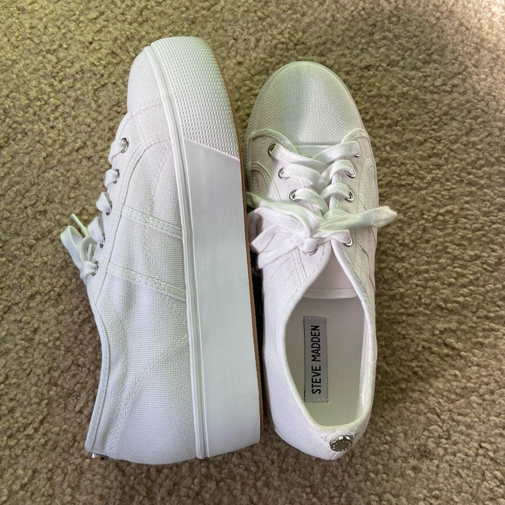 Steve Madden Emmi platform sneakers